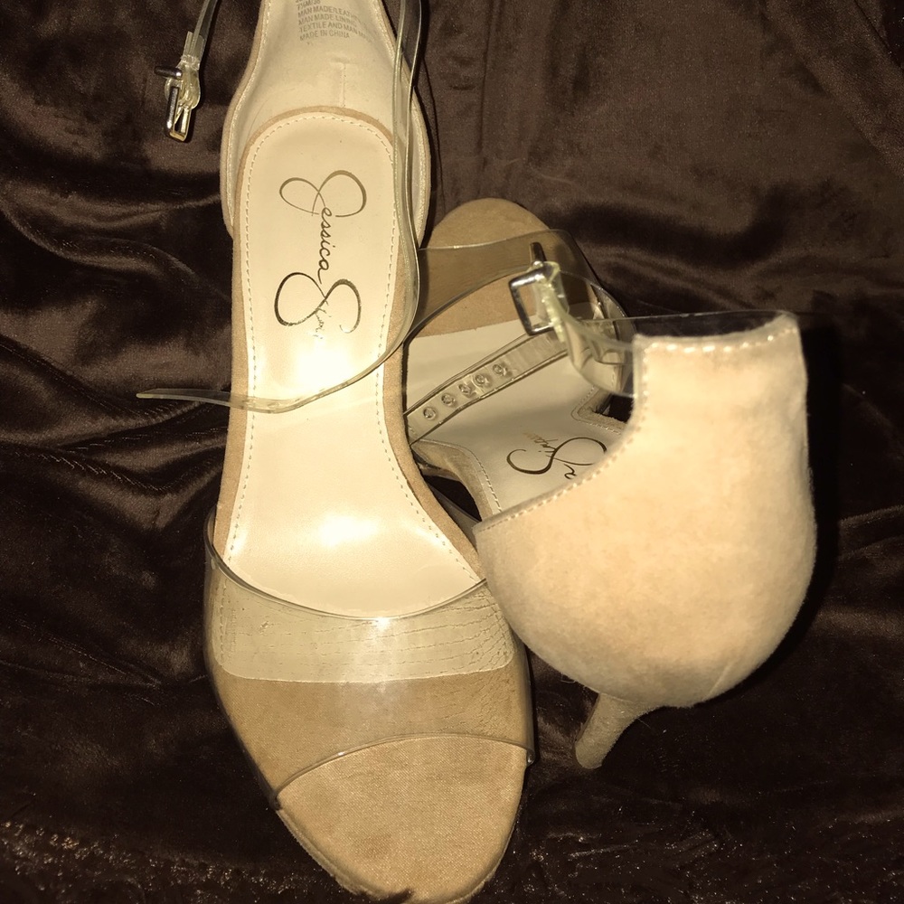 Jessica Simpson heeled shoes size 7 1/2